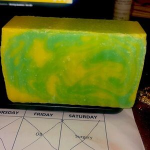 Mint, Pine, Honey, Lemongrass, Eucalyptus, Citrus: Mint Julip